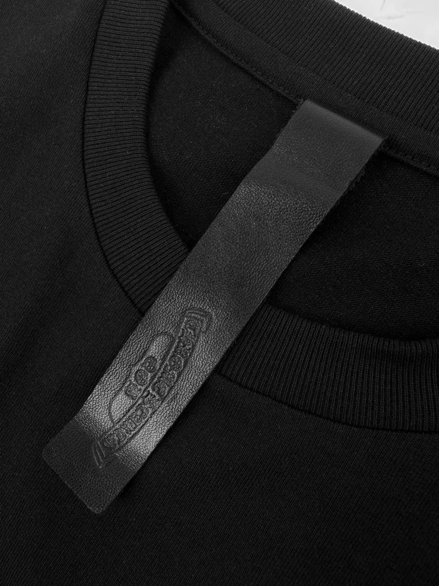 ， ，Breathable 。 ， ， ， ， ， 。 ， ， ， 。 ， 1 ， ， ， 。 2 ， ， ， 、 ， 。 ： 1:1 CH 1:1 CH ： Size： S M L ： DD 122
